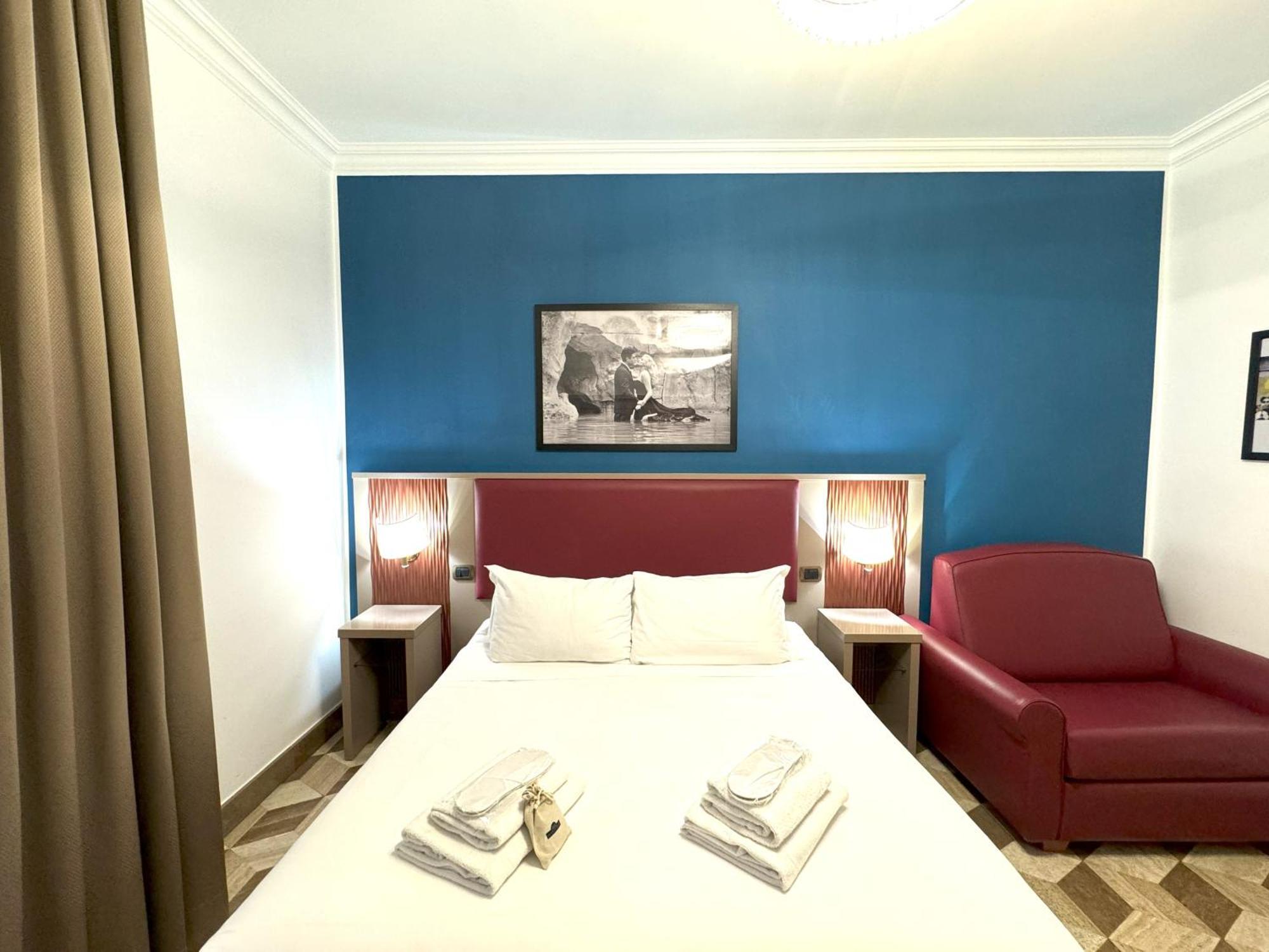 The Five Oscars Inn — Photos 1